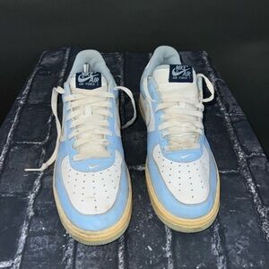 Vintage NIKE Air Force 1 Low Baby Sky Blue & White on Gum & Green